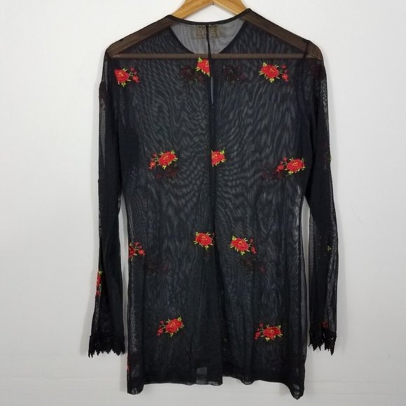 Cache Black Floral Mesh Button Front Top Medium - Picture 5 of 8